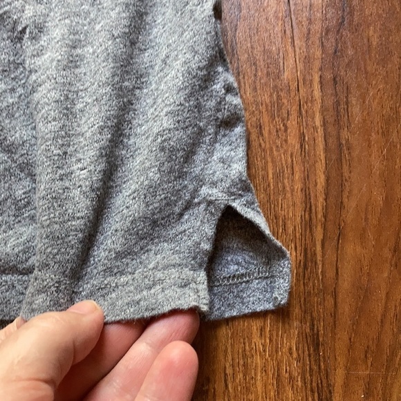 Madewell v-neck pocket tee size small - Picture 6 of 8